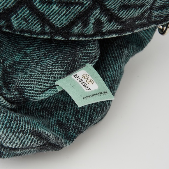 CHANEL DENIM QUILTED SMALL DENIMPRESSION FLAP BLUE - Picture 7 of 9